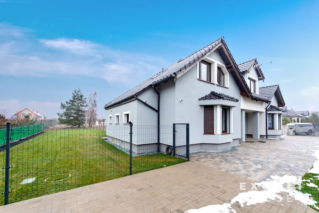Dom Robakowo, ul. Aroniowa - 360 m2 - 1 800 000 zł