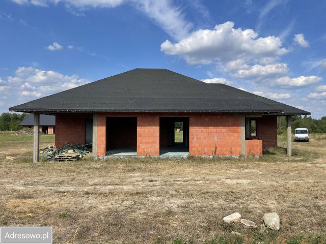 dom wolnostojący, 4 pokoje Świerczek. Zdjęcie 1