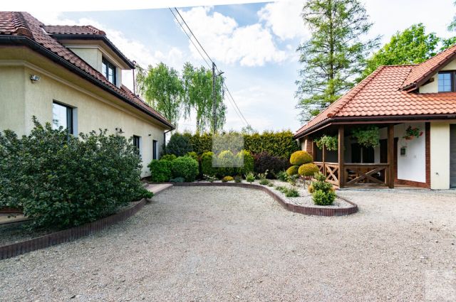 dom wolnostojący, 7 pokoi Lesko, ul. Kościuszki. Zdjęcie 22