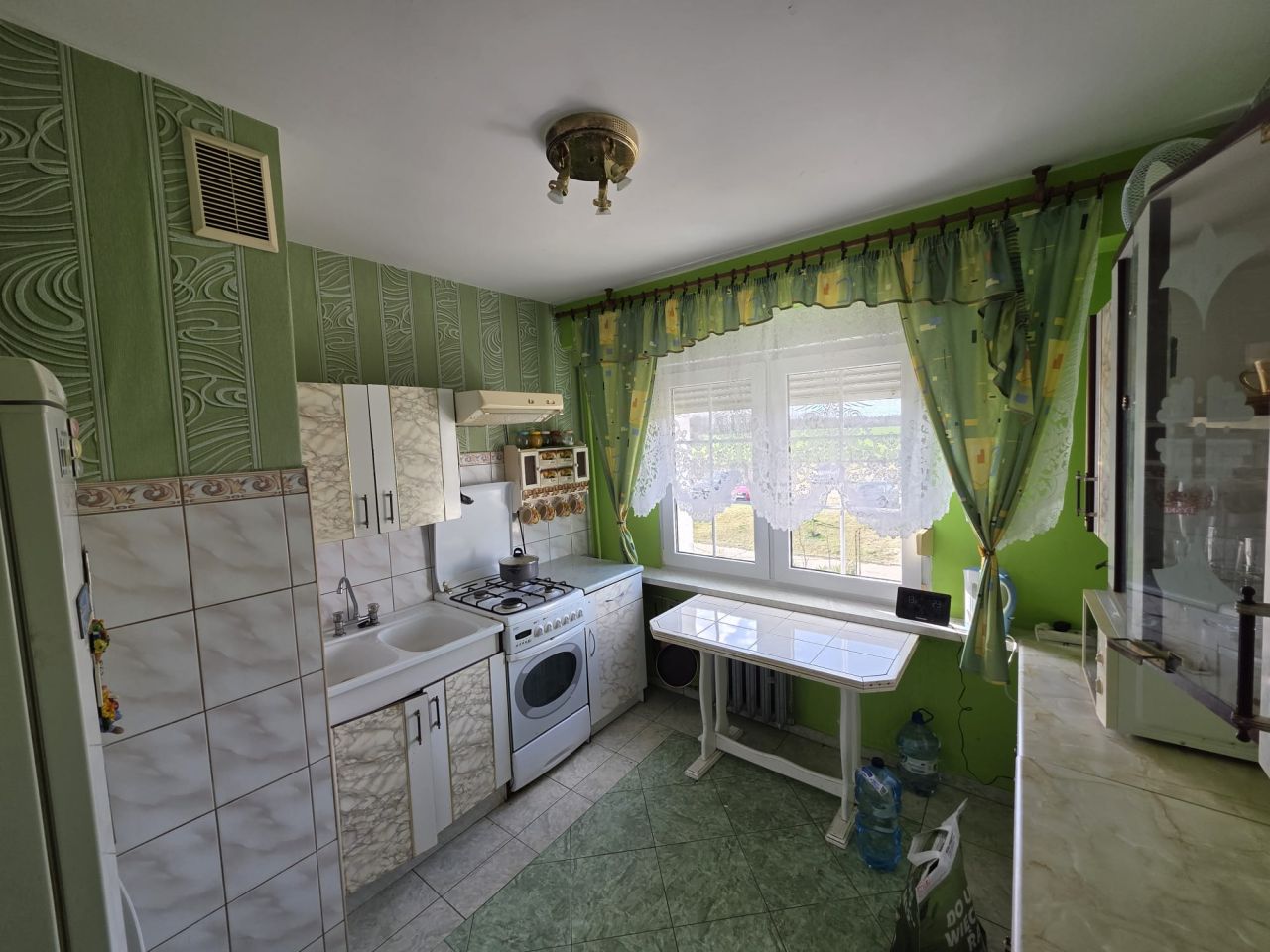 Mieszkanie 3-pokojowe Lipinki Łużyckie. Zdjęcie 2