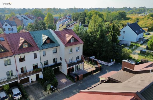 dom szeregowy, 8 pokoi Wrocław Strachocin, ul. Świętochłowicka. Zdjęcie 12