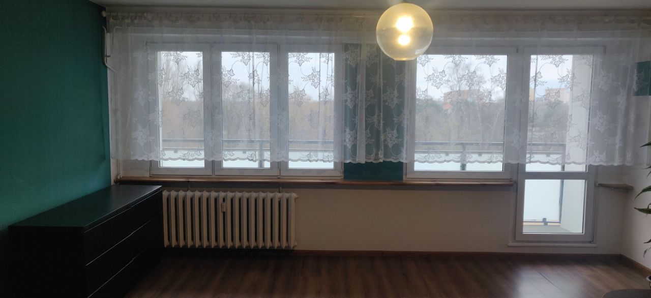 Mieszkanie 4-pokojowe Bełchatów, os. Okrzei. Zdjęcie 2