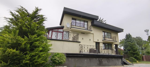 dom wolnostojący, 9 pokoi Świdnik Adampol, ul. Świerkowa. Zdjęcie 1