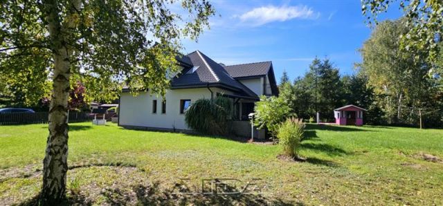 dom wolnostojący, 5 pokoi Chrząstawa Wielka. Zdjęcie 7