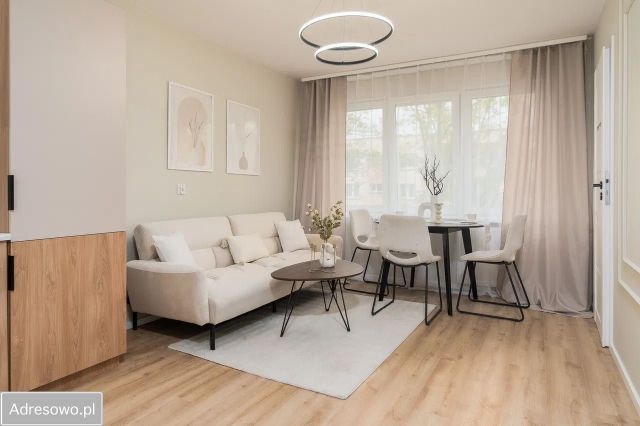 Mieszkanie 3-pokojowe Białystok Antoniuk, ul. Władysława Broniewskiego. Zdjęcie 1