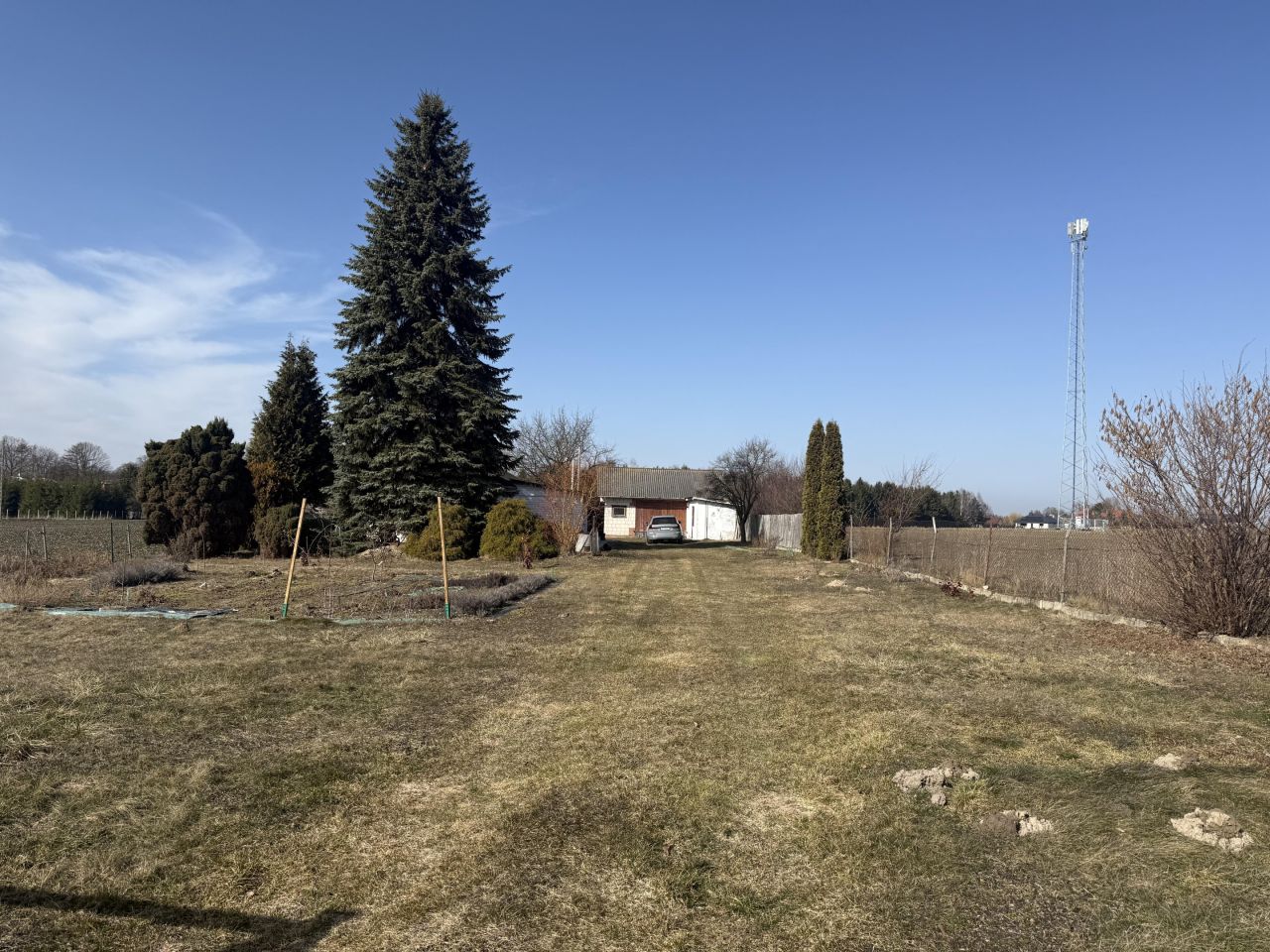 siedlisko, 2 pokoje Niedrzwica Kościelna, ul. Różana. Zdjęcie 1