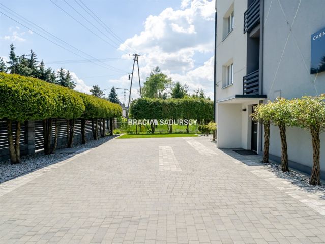 dom wolnostojący, 7 pokoi Kraków Nowa Huta, ul. Klasztorna. Zdjęcie 19