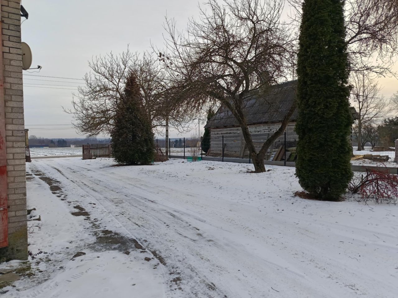 dom wolnostojący, 3 pokoje Kolonia Seredzice. Zdjęcie 3