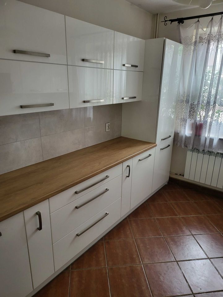dom wolnostojący Pińczów, ul. Batalionów Chłopskich. Zdjęcie 6