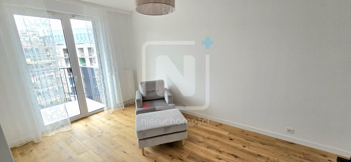 Mieszkanie 3-pokojowe Warszawa Włochy, ul. Aleje Jerozolimskie. Zdjęcie 2