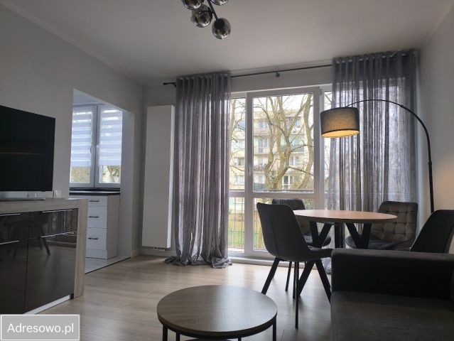 Mieszkanie 2-pokojowe Łódź Dąbrowa, ul. Władysława Umińskiego. Zdjęcie 1