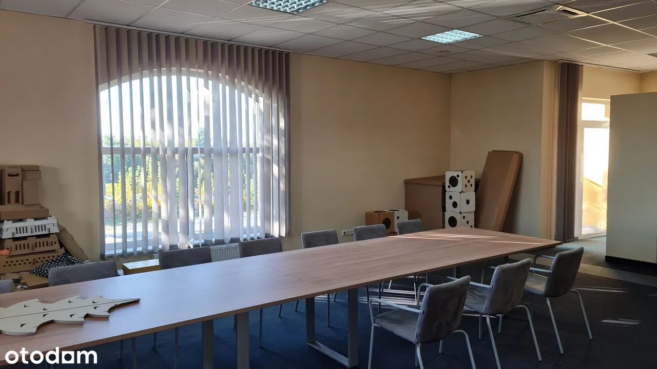 Biuro Golędzinów, ul. Trzebnicka. Zdjęcie 1