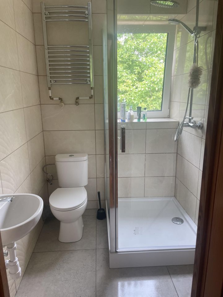 dom wolnostojący, 6 pokoi Nowa Iwiczna, ul. Ignacego Krasickiego. Zdjęcie 3