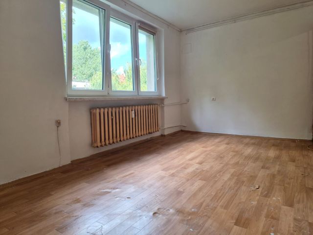 Mieszkanie 3-pokojowe Legnica Tarninów, ul. Oświęcimska. Zdjęcie 1