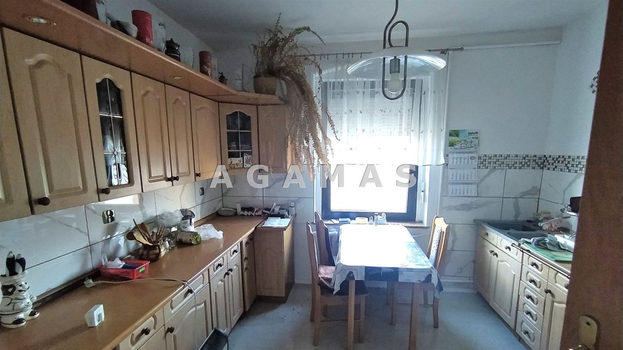 dom wolnostojący, 12 pokoi Kondratowice. Zdjęcie 20