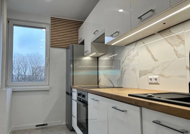 Mieszkanie 3-pokojowe Warszawa Targówek, ul. Suwalska. Zdjęcie 2