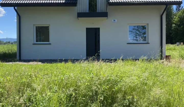 dom wolnostojący, 5 pokoi Bielsko-Biała Komorowice Krakowskie, ul. Kromparecka