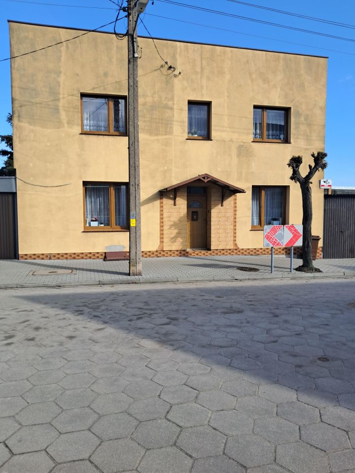 dom wolnostojący, 5 pokoi Pyzdry, ul. 3 Maja. Zdjęcie 14