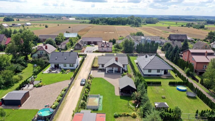 dom wolnostojący, 4 pokoje Budy Czarnockie. Zdjęcie 2