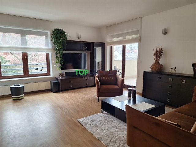 Mieszkanie 3-pokojowe Warszawa Włochy, ul. Wylot. Zdjęcie 1