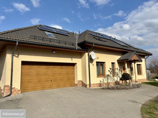 dom wolnostojący, 6 pokoi Bystre osada. Zdjęcie 1