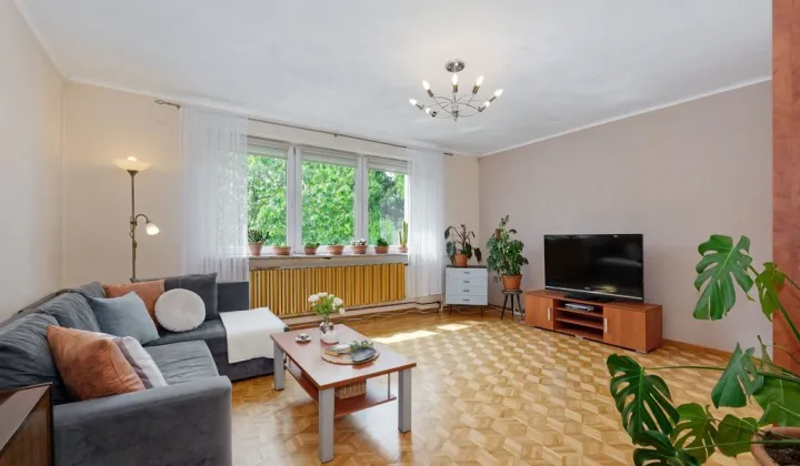 dom wolnostojący, 8 pokoi Warszawa Wilanów, ul. Europejska