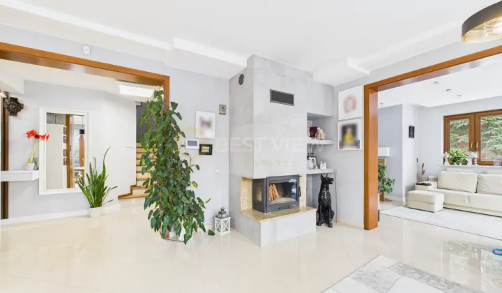 dom wolnostojący, 6 pokoi Ząbki, ul. Sasanki