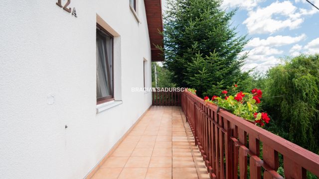 dom wolnostojący, 10 pokoi Łazy. Zdjęcie 27