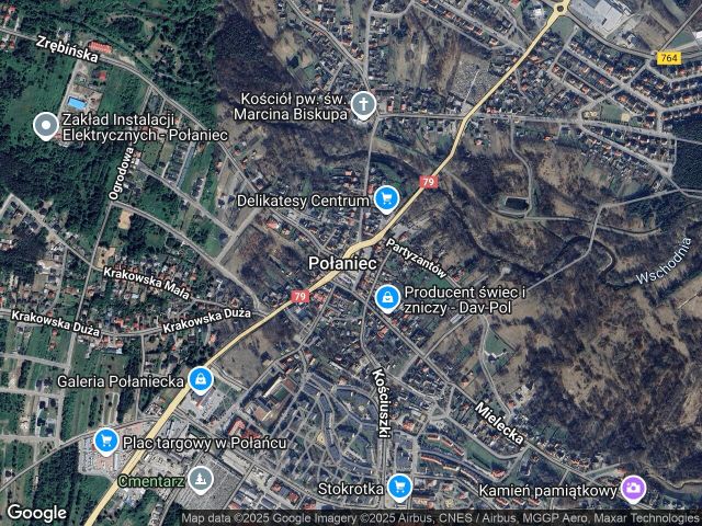 dom szeregowy, 4 pokoje Połaniec, pl. Uniwersału Połanieckiego. Zdjęcie 1