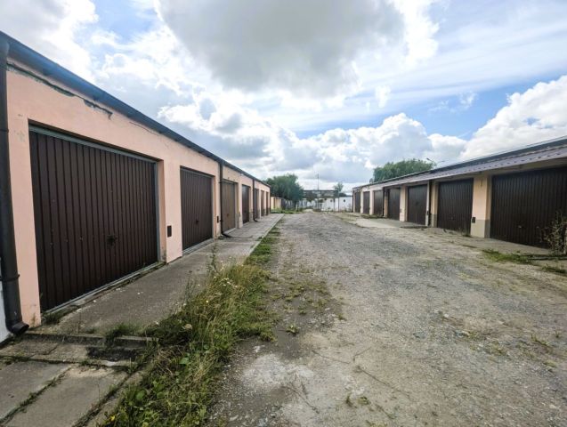 Garaż/miejsce parkingowe Gniew, os. Wincentego Witosa. Zdjęcie 4