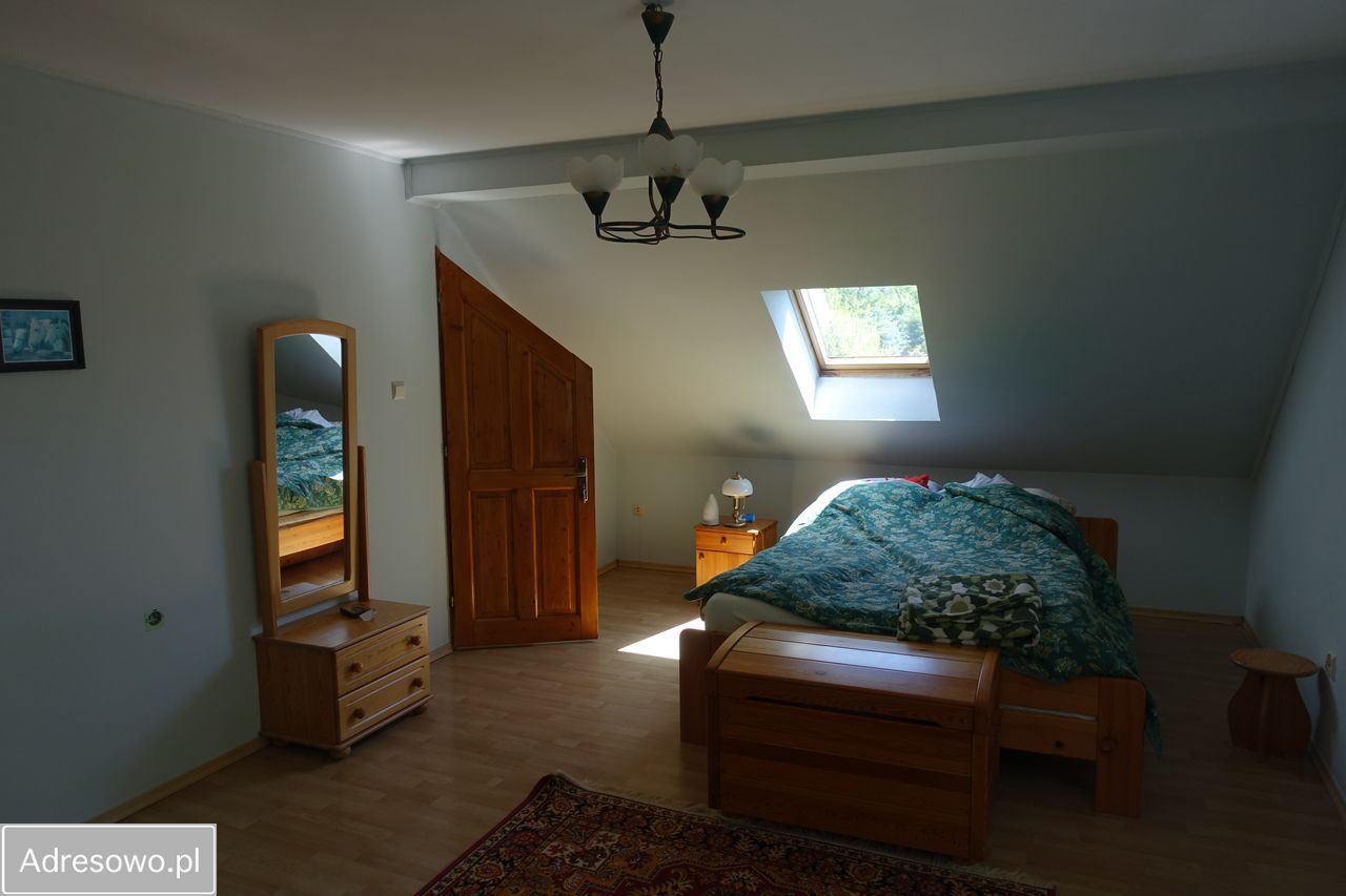 dom wolnostojący, 4 pokoje Rożnowa. Zdjęcie 6