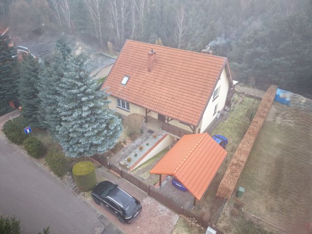 dom wolnostojący, 5 pokoi Kaczory, ul. Sosnowa. Zdjęcie 1