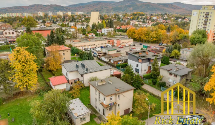 dom wolnostojący, 6 pokoi Bielsko-Biała, ul. Akacjowa