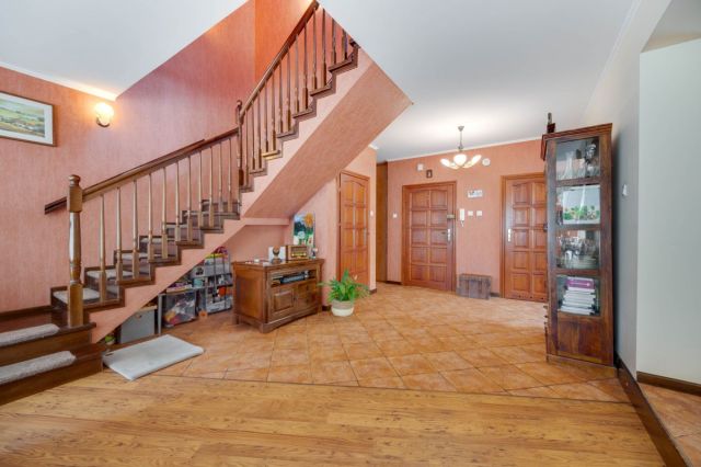 dom wolnostojący, 6 pokoi Rumia, ul. Kwiatowa. Zdjęcie 12