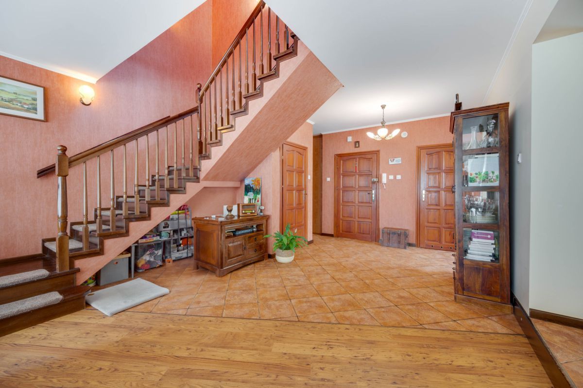 dom wolnostojący, 6 pokoi Rumia, ul. Kwiatowa. Zdjęcie 12