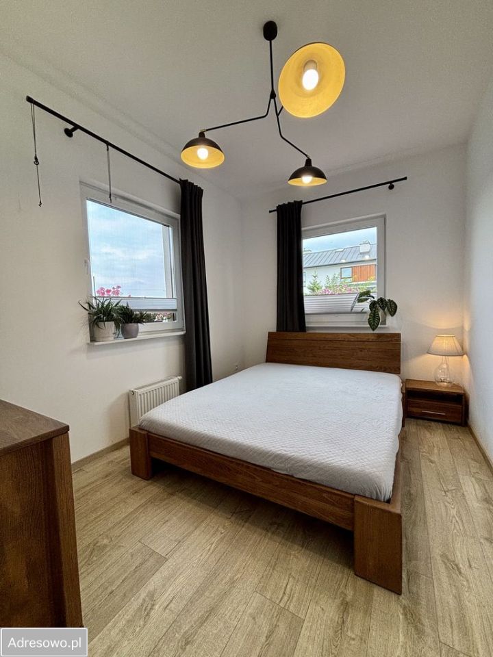 dom szeregowy, 6 pokoi Falenty Nowe. Zdjęcie 14