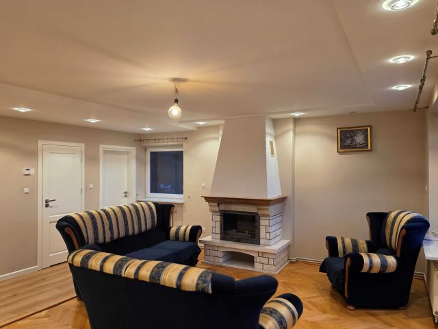 Mieszkanie 4-pokojowe Urzędów, ul. Hevelke. Zdjęcie 1