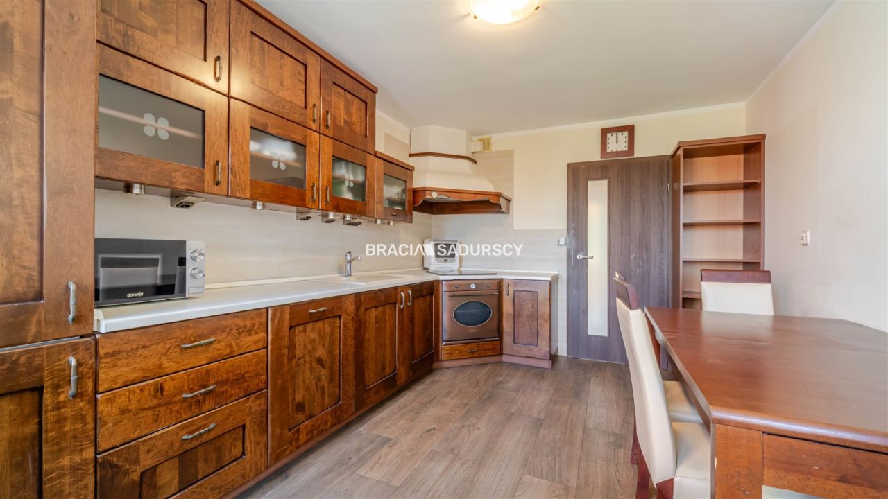 Mieszkanie 4-pokojowe Kraków Grzegórzki, ul. Fiołkowa. Zdjęcie 3