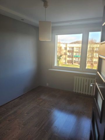 Mieszkanie 3-pokojowe Pińczów, ul. Piotra Stojeńskiego. Zdjęcie 1