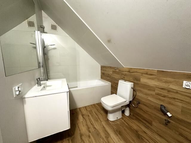 siedlisko, 5 pokoi Brunów. Zdjęcie 3