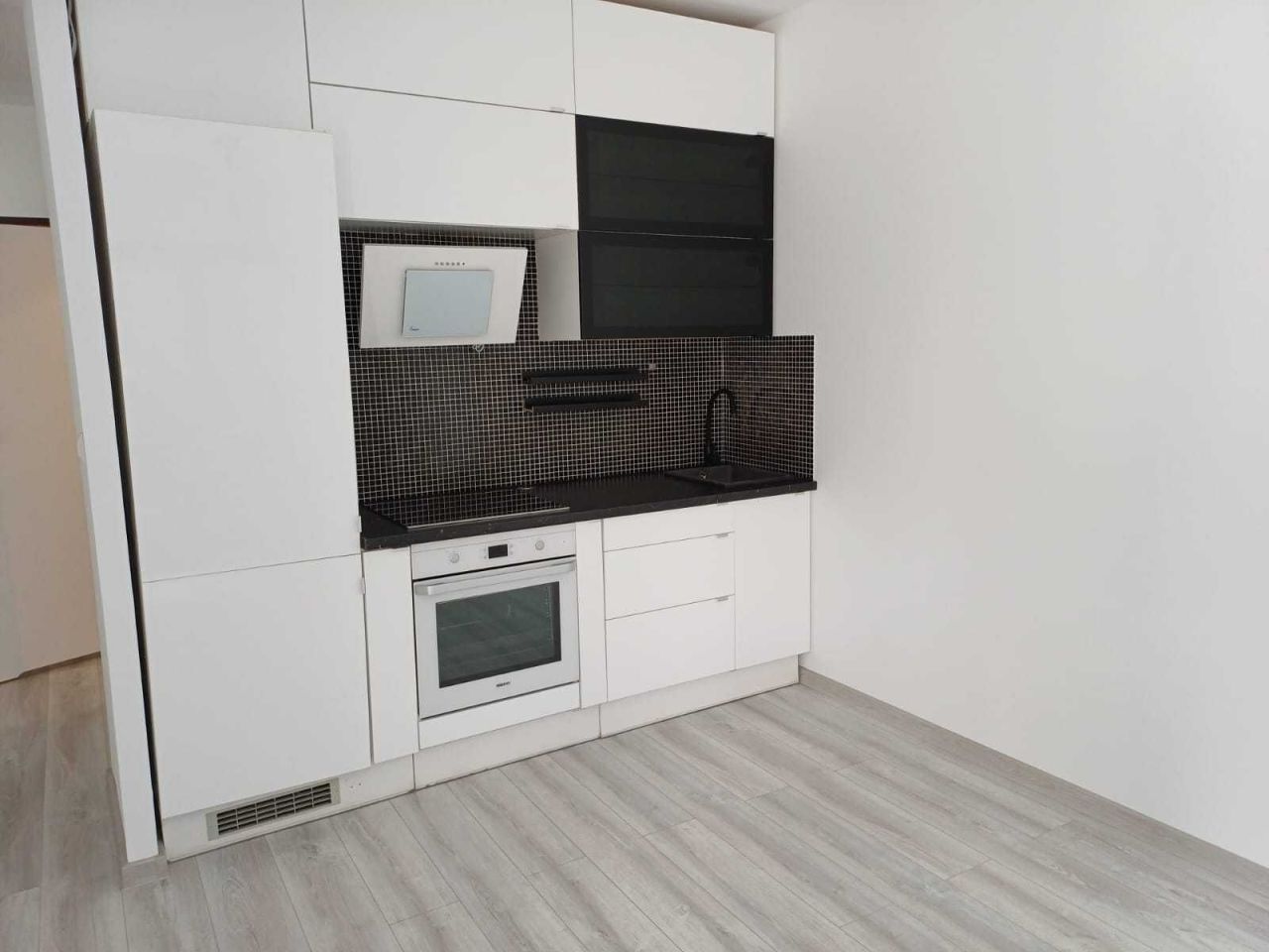 Mieszkanie 2-pokojowe Warszawa Wilanów. Zdjęcie 8