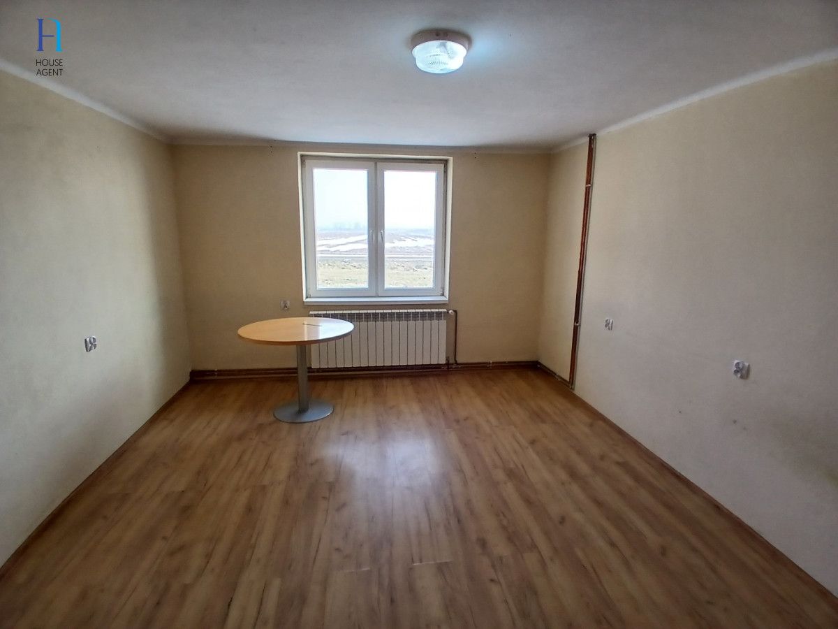 dom wolnostojący, 7 pokoi Łazin. Zdjęcie 11