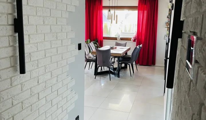 dom wolnostojący, 5 pokoi Mokra Lewa, Mokra Lewa