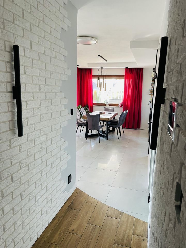 dom wolnostojący, 5 pokoi Mokra Lewa, Mokra Lewa. Zdjęcie 1