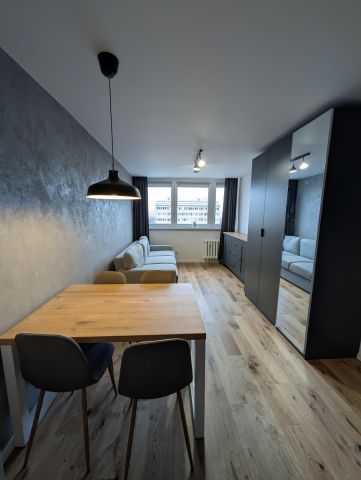 Mieszkanie 3-pokojowe Wrocław Szczepin, ul. Rybacka. Zdjęcie 1