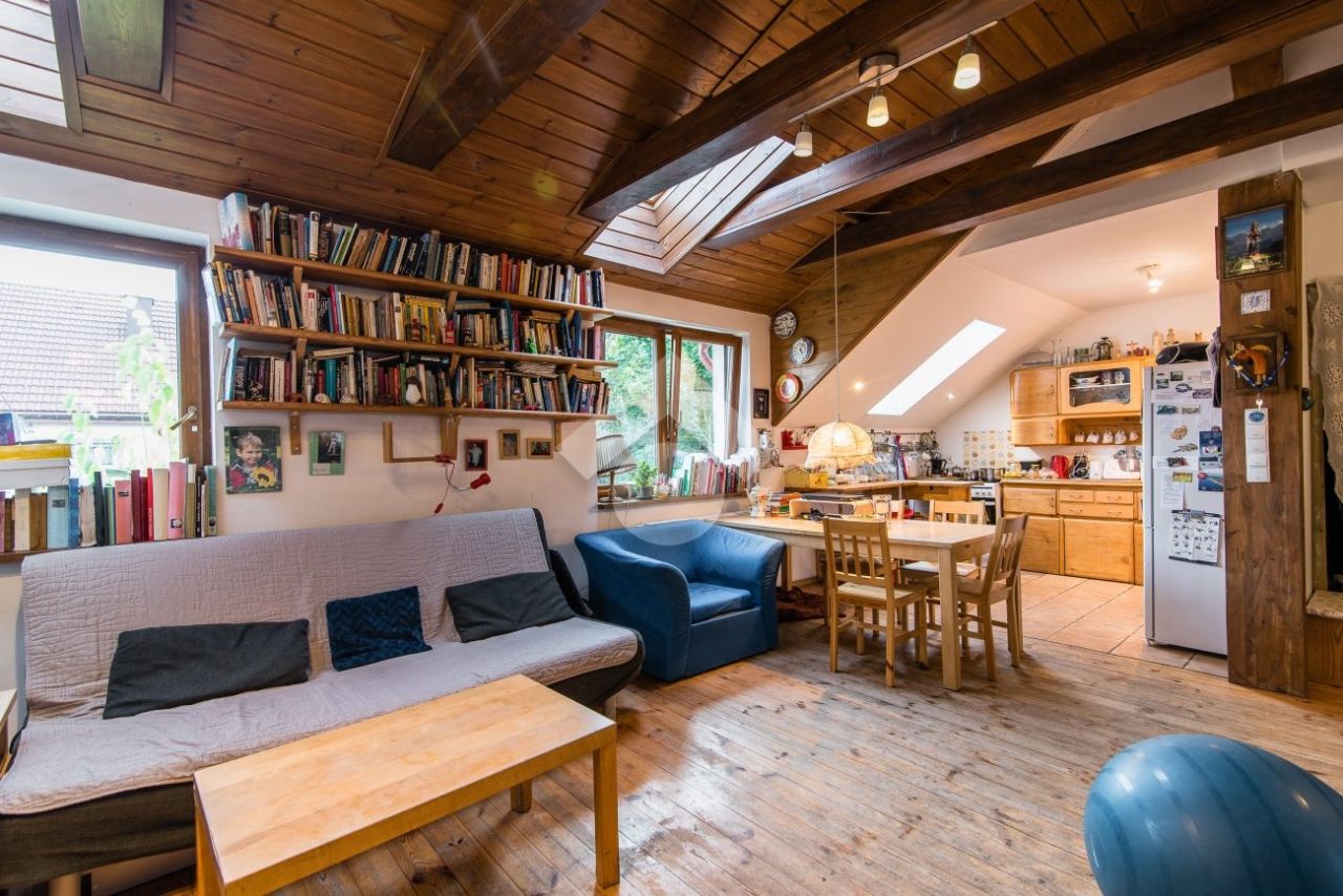 dom wolnostojący, 9 pokoi Kraków Podgórze Duchackie. Zdjęcie 3