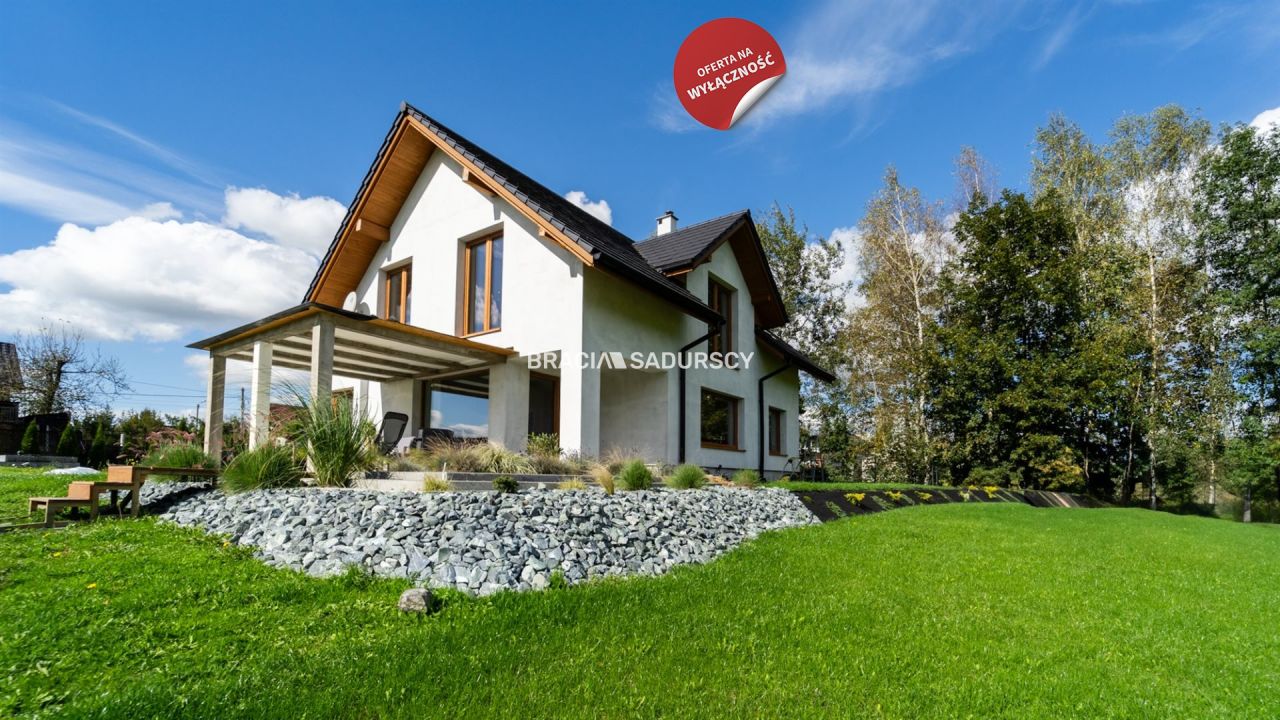 dom wolnostojący, 5 pokoi Marcyporęba, ul. Spacerowa