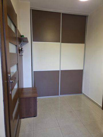 dom wolnostojący, 5 pokoi Modła. Zdjęcie 18
