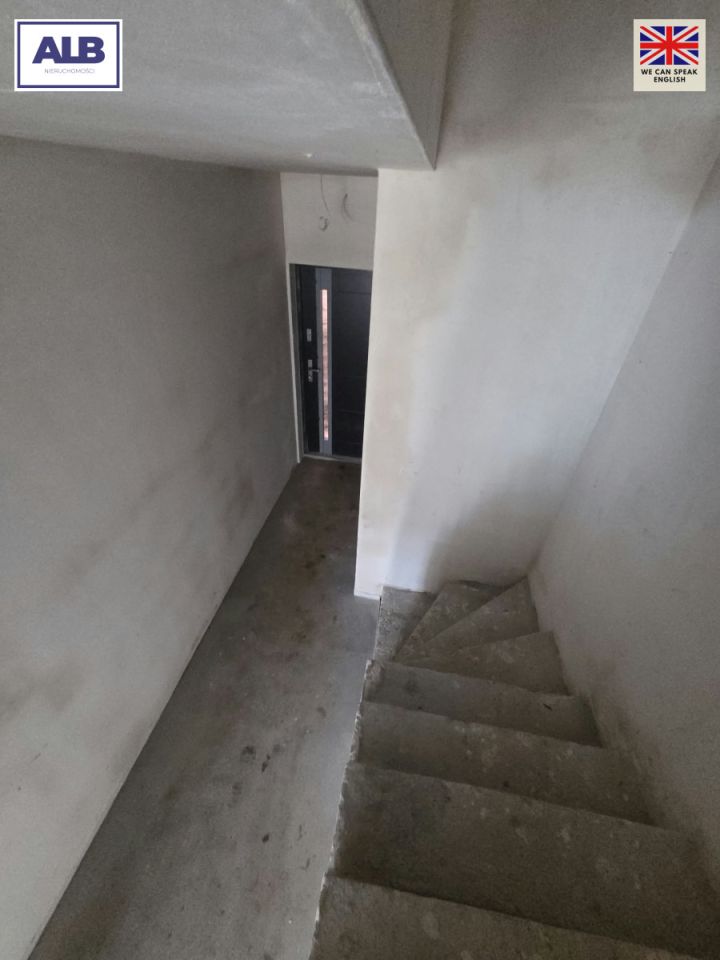 dom szeregowy, 4 pokoje Banino. Zdjęcie 8