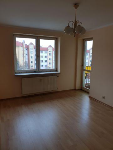 Mieszkanie 3-pokojowe Łomża, ul. Mazowiecka. Zdjęcie 1